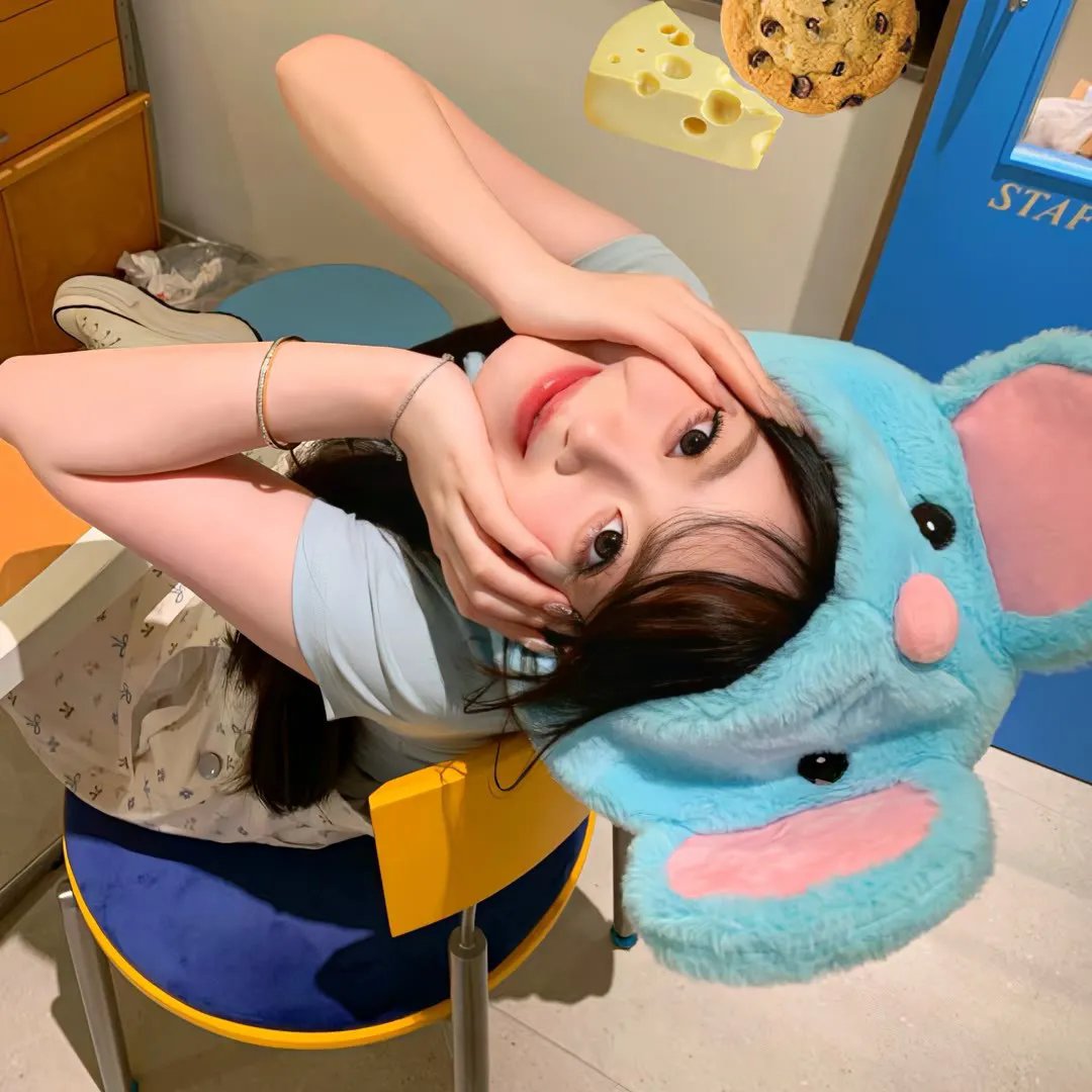 在不白不黑的世界里，熊猫笑了